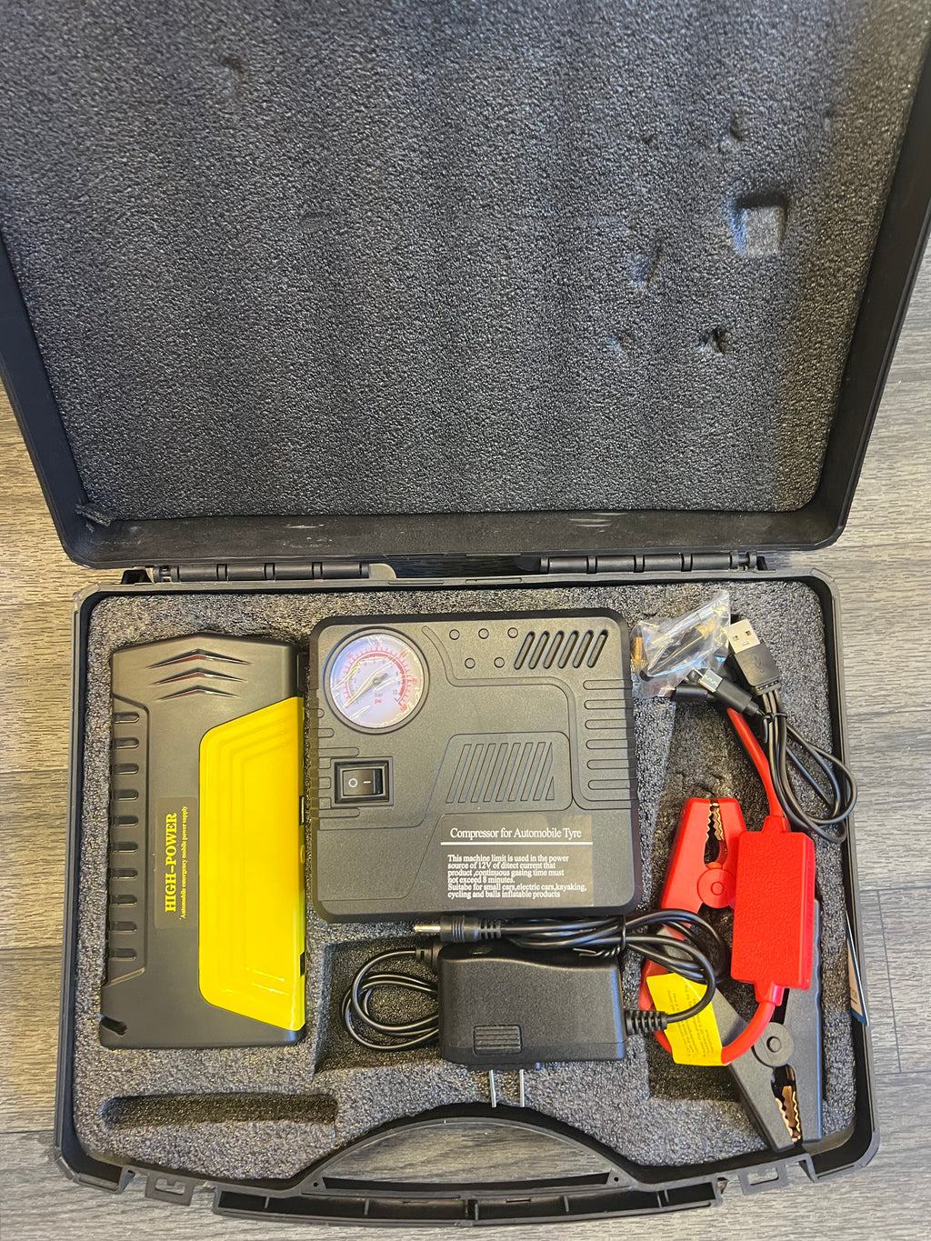 Iniciador de batería + compresor carro universal