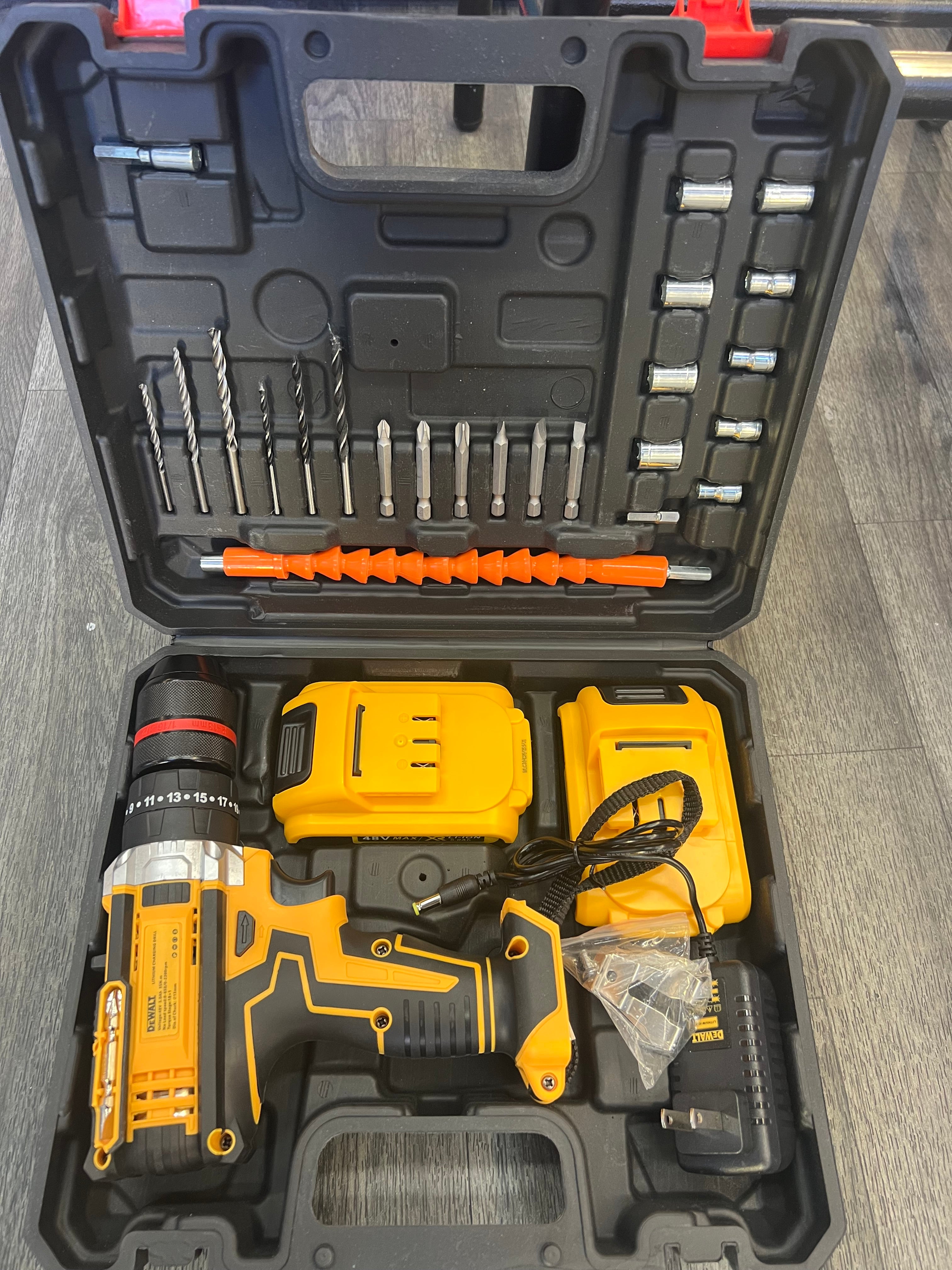 Taladro inalámbrico 48V 1/2 mandril metálico profesional